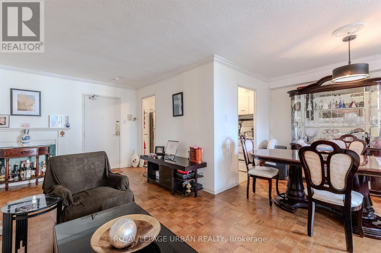 806 - 1135 Logan Avenue, Toronto (Broadview North), Ontario  M4K 3Y2 - Photo 6 - E12418538