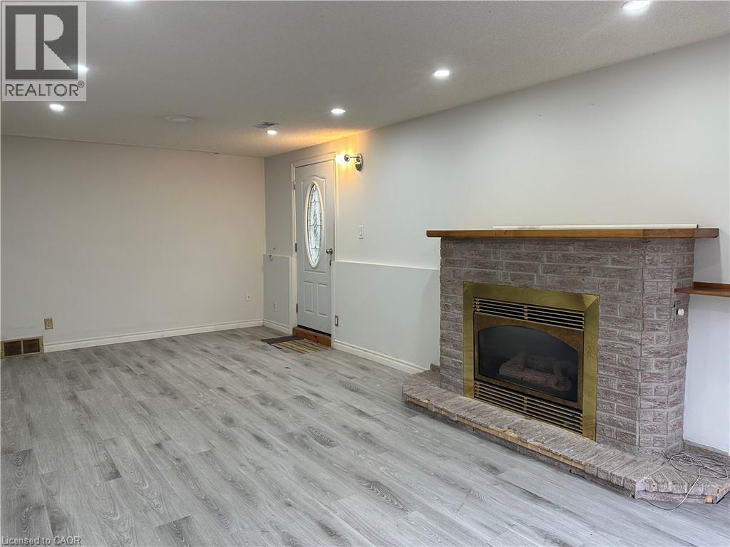 417 Bankside Crescent Unit# Lower/main, Kitchener, Ontario  N2N 3E5 - Photo 4 - 40772803