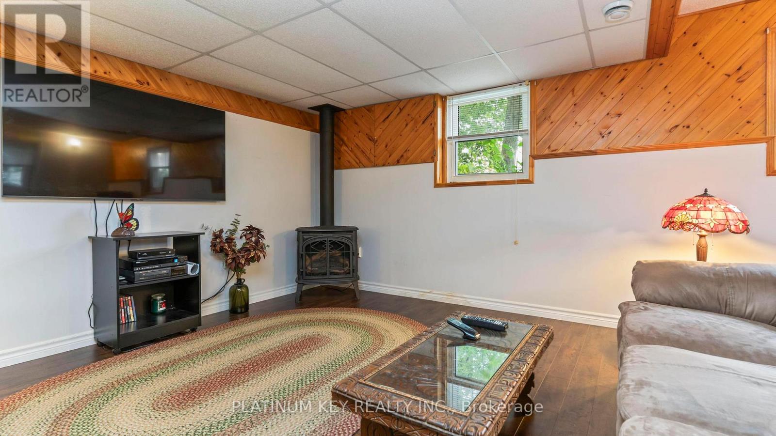 688 John Street, Strathroy-Caradoc, Ontario  N0L 1W0 - Photo 18 - X12425872