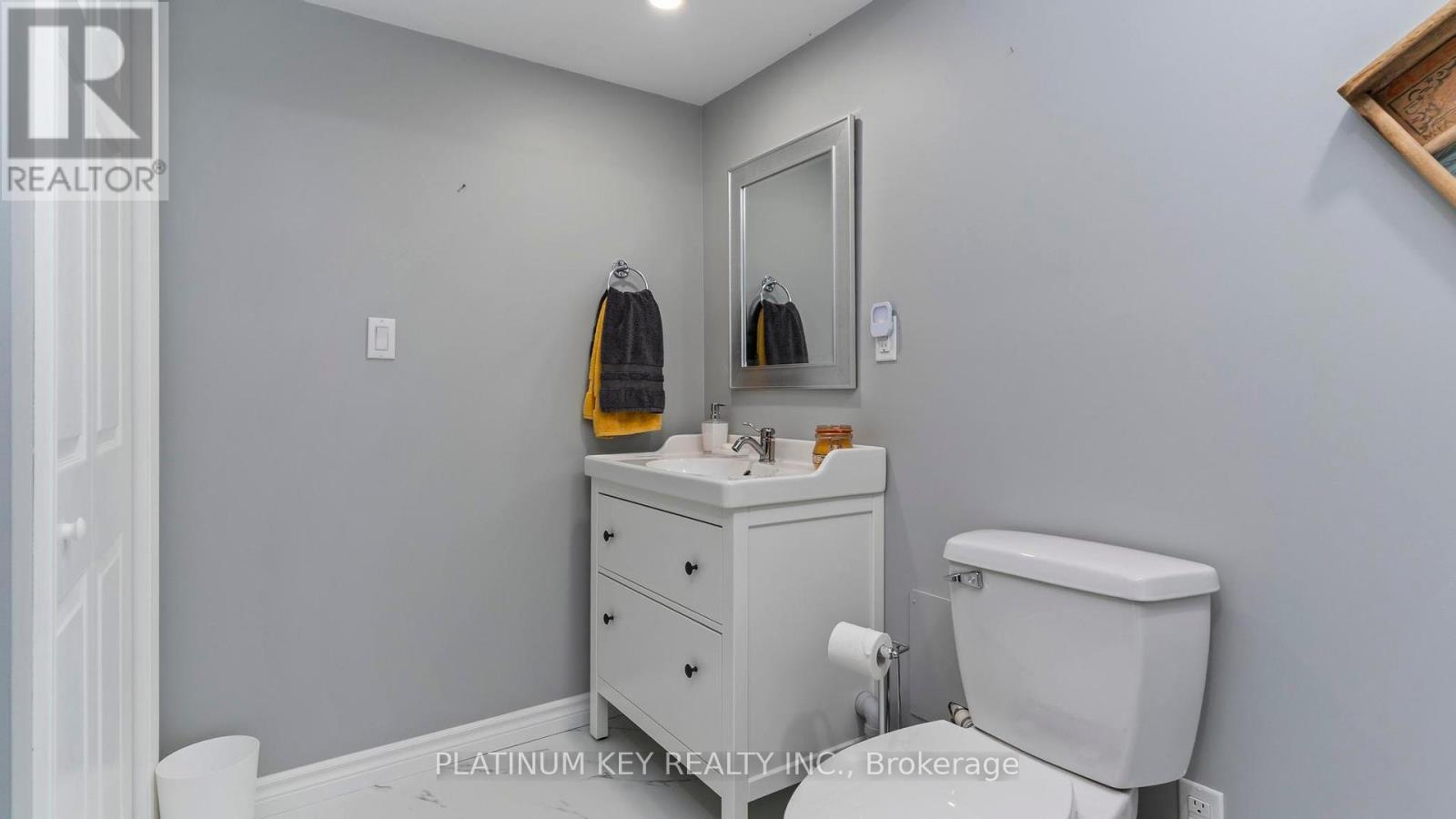 688 John Street, Strathroy-Caradoc, Ontario  N0L 1W0 - Photo 21 - X12425872