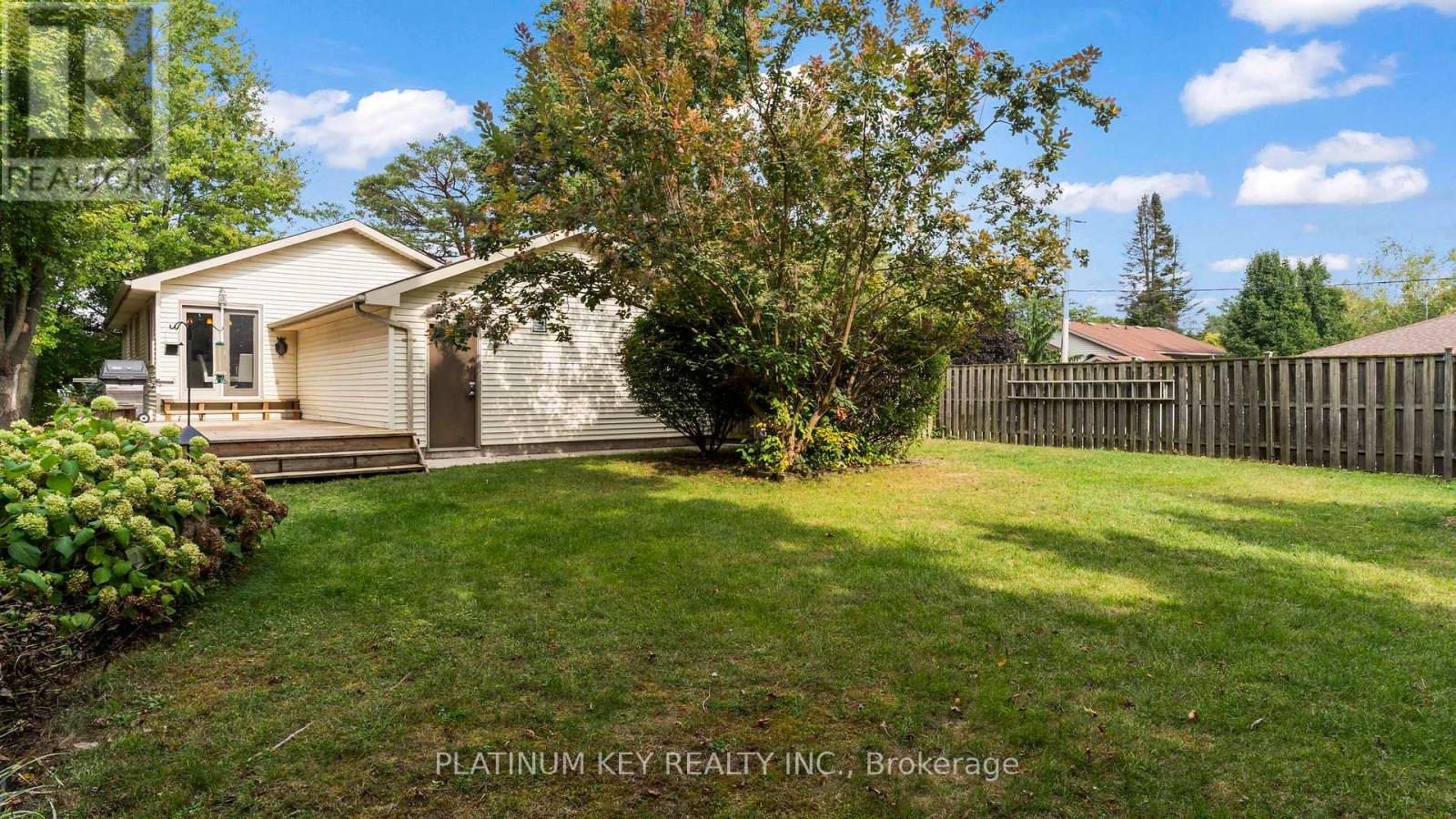 688 John Street, Strathroy-Caradoc, Ontario  N0L 1W0 - Photo 25 - X12425872