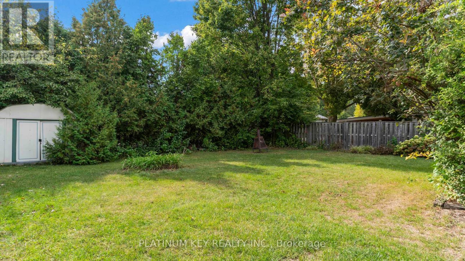 688 John Street, Strathroy-Caradoc, Ontario  N0L 1W0 - Photo 26 - X12425872