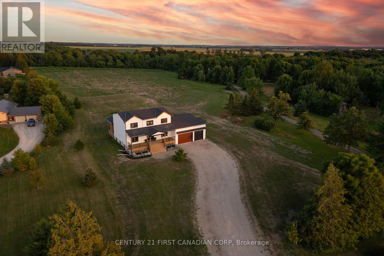 12110 Gale Road, North Middlesex, Ontario  N0M 1A0 - Photo 2 - X12425928
