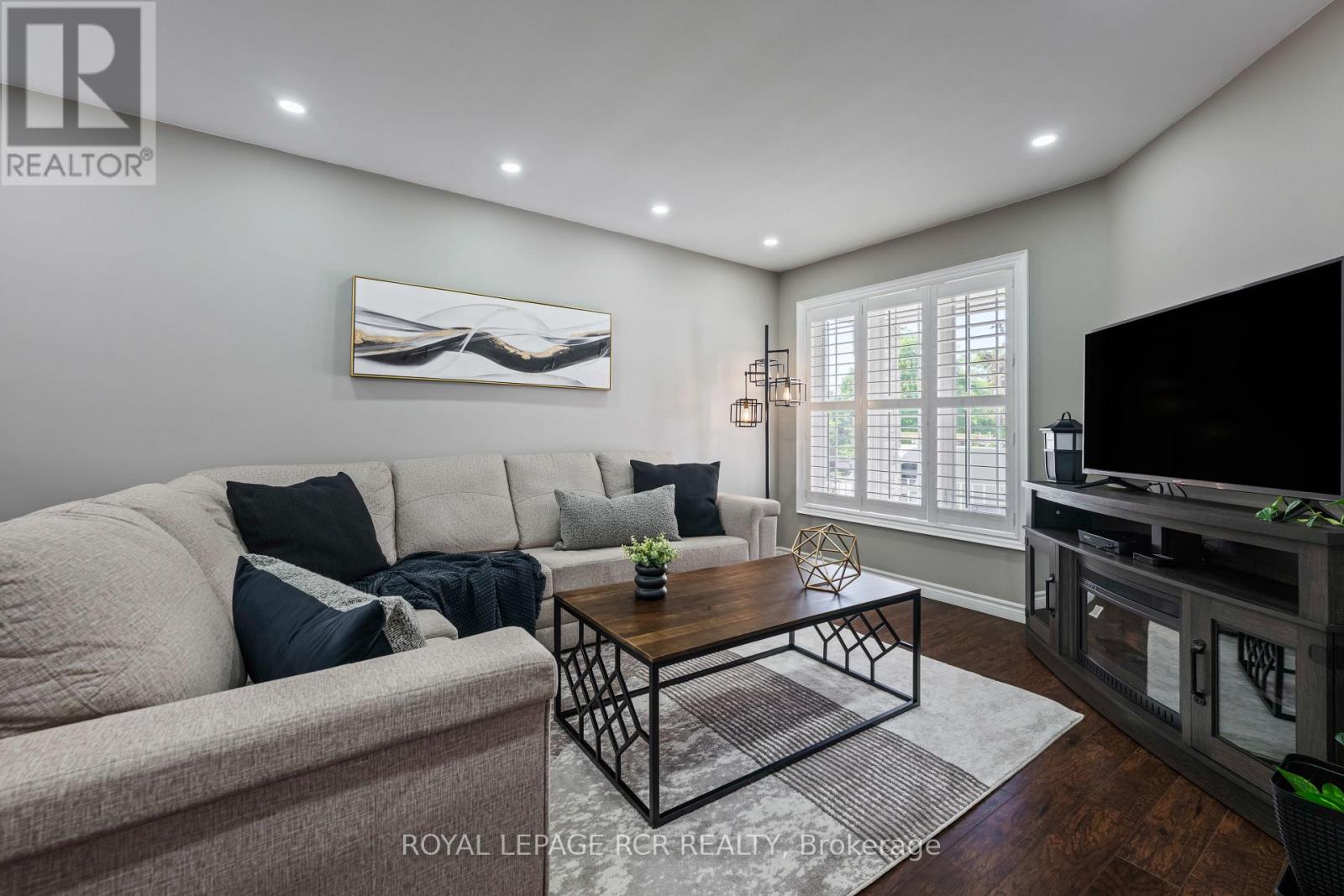 224 Lisa Marie Drive, Orangeville, Ontario  L9W 4P6 - Photo 6 - W12424072