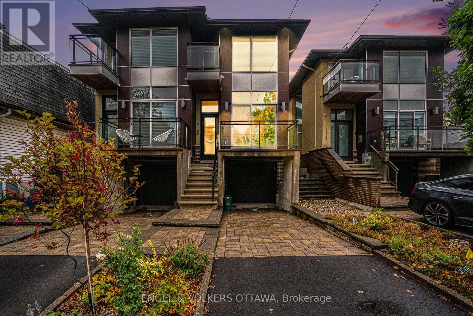 376B WILMONT AVENUE, Ottawa, Ontario