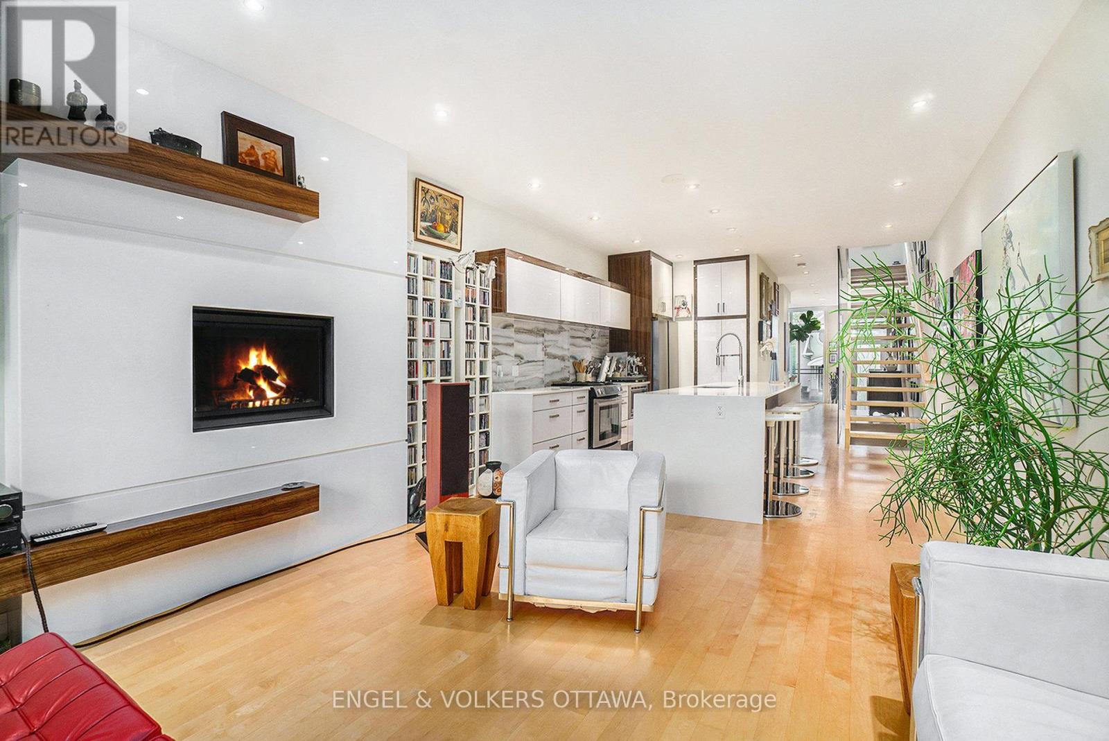 376b Wilmont Avenue, Ottawa, Ontario  K2A 0B1 - Photo 13 - X12425871