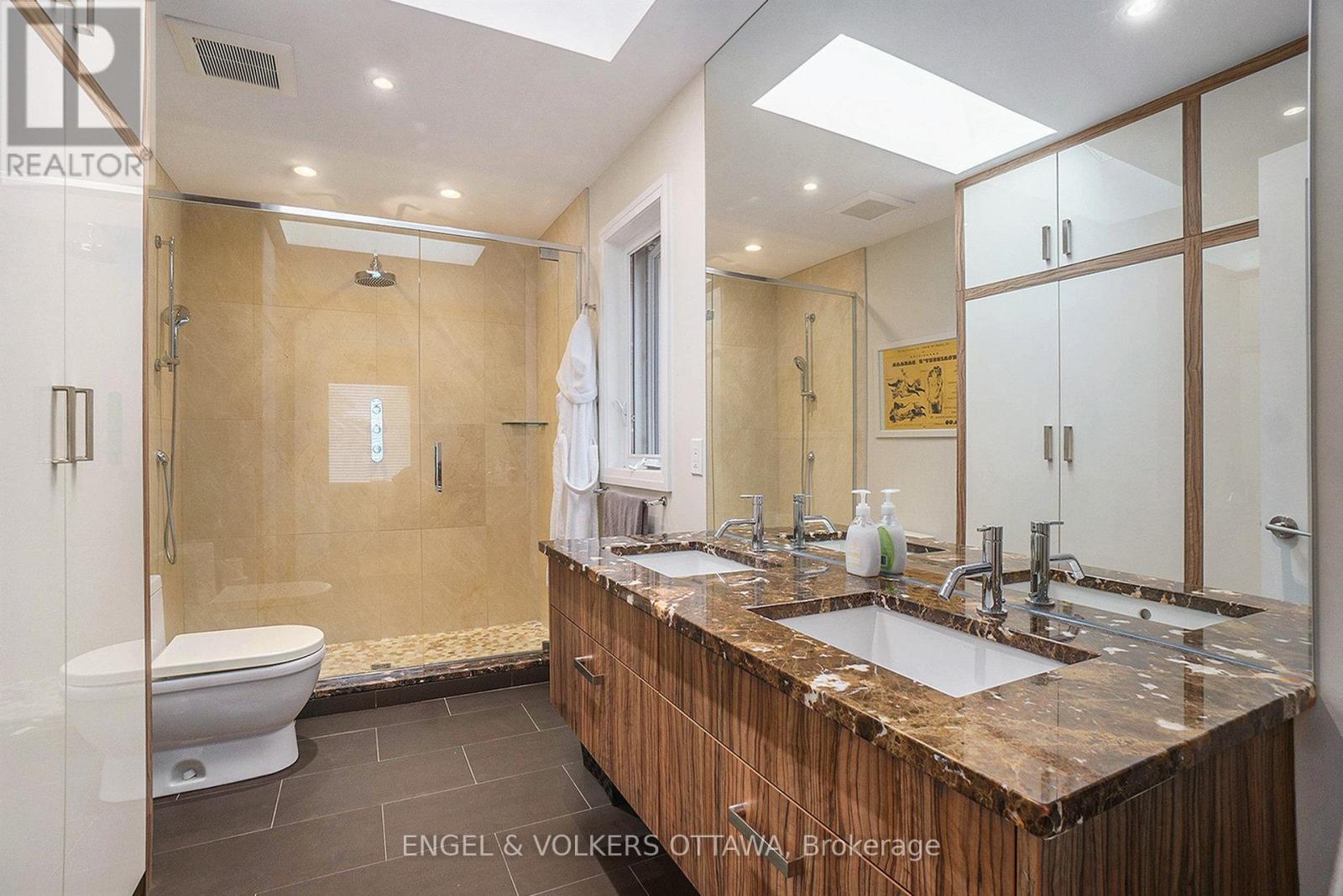 376b Wilmont Avenue, Ottawa, Ontario  K2A 0B1 - Photo 16 - X12425871