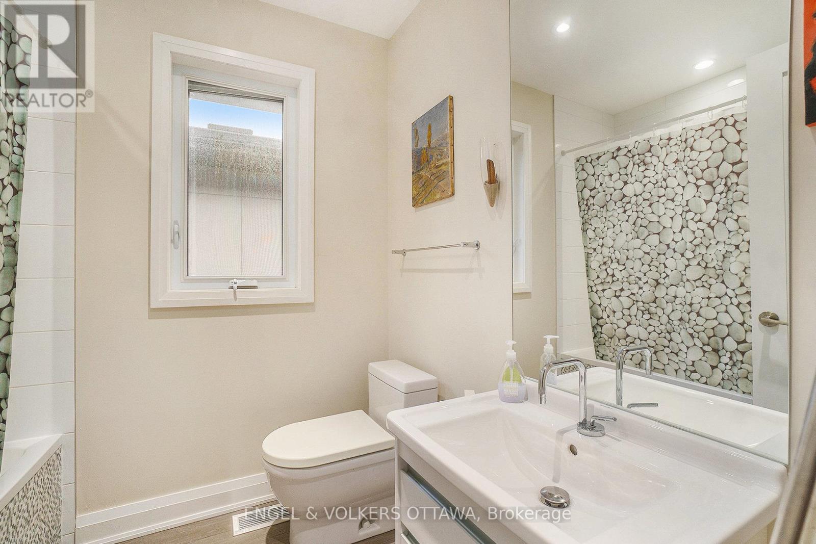 376b Wilmont Avenue, Ottawa, Ontario  K2A 0B1 - Photo 22 - X12425871