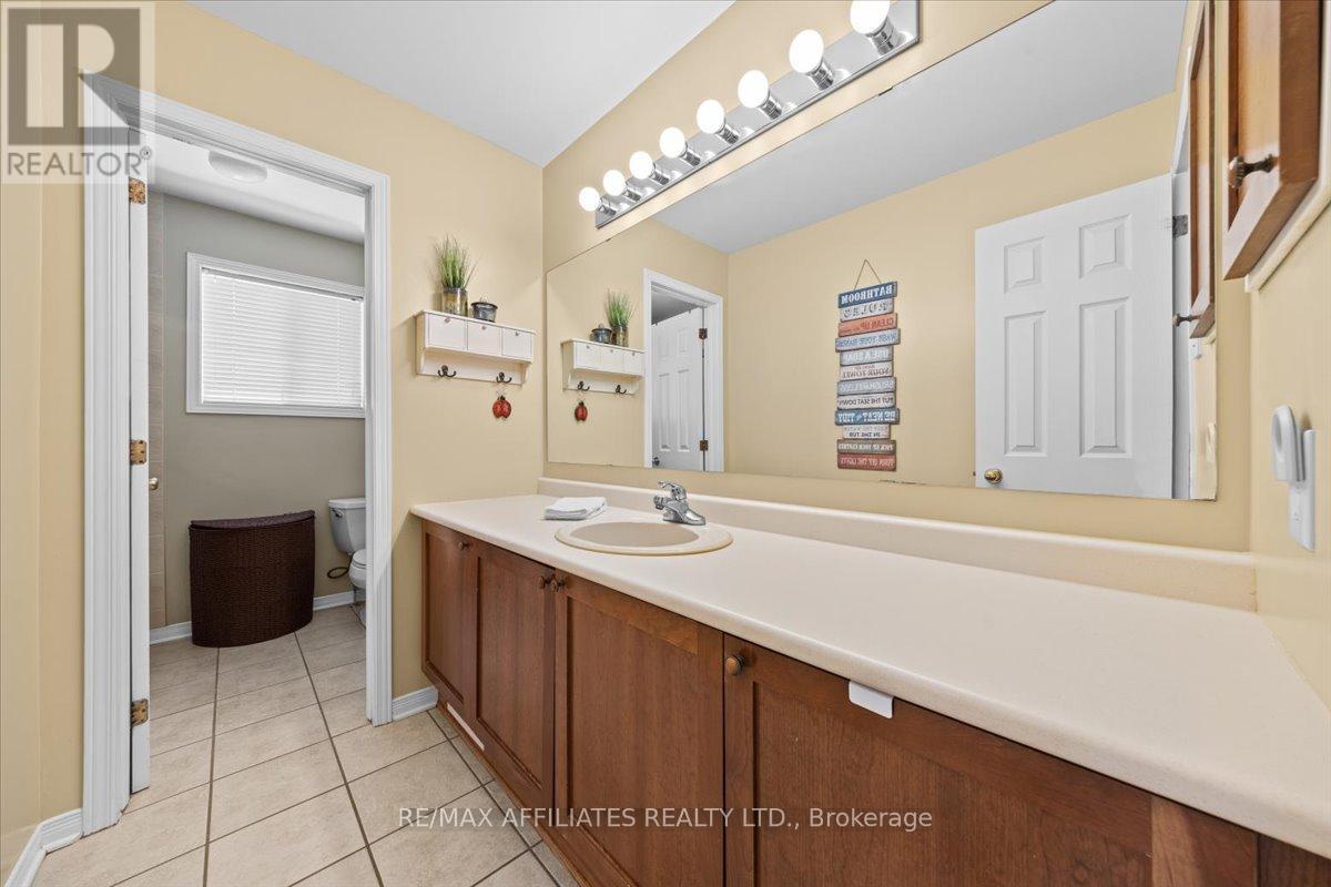57 Insmill Crescent, Ottawa, Ontario  K2T 1G4 - Photo 37 - X12425895