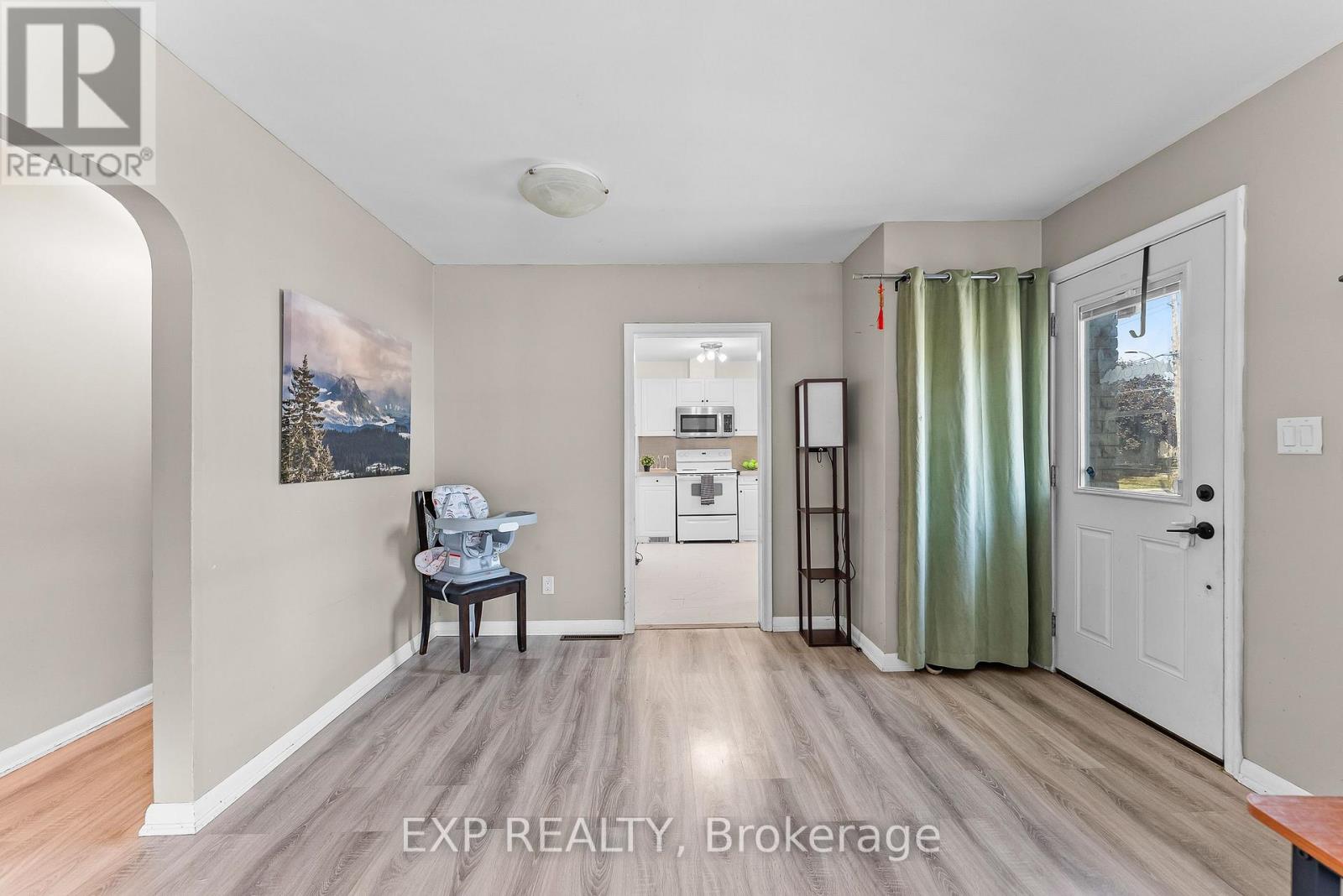 2 Homewood Avenue, Port Colborne, Ontario  L3K 5L5 - Photo 10 - X12425899