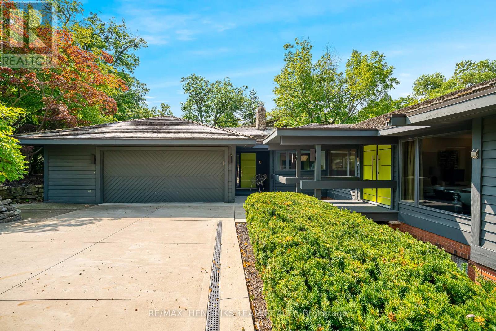 2 Briarfield Crescent, St. Catharines, Ontario  L2T 3T5 - Photo 2 - X12425903