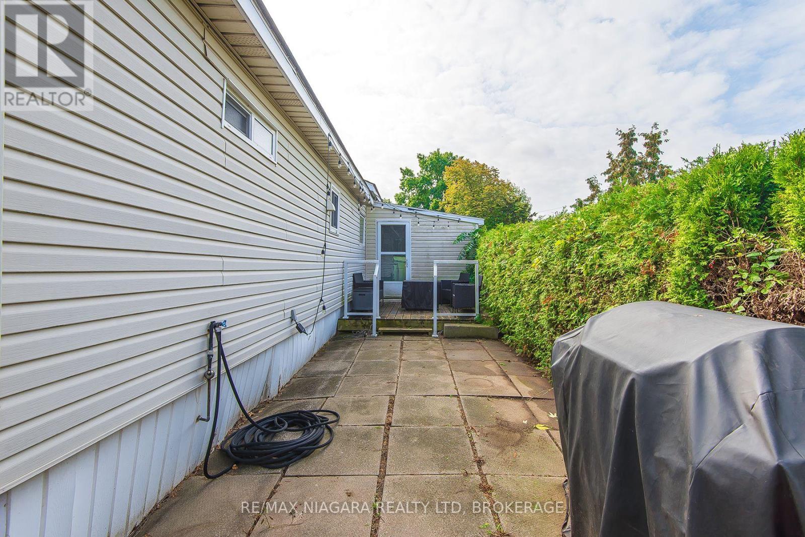 4599 Abigail Lane, Lincoln (Beamsville), Ontario  L3J 0W1 - Photo 7 - X12425918