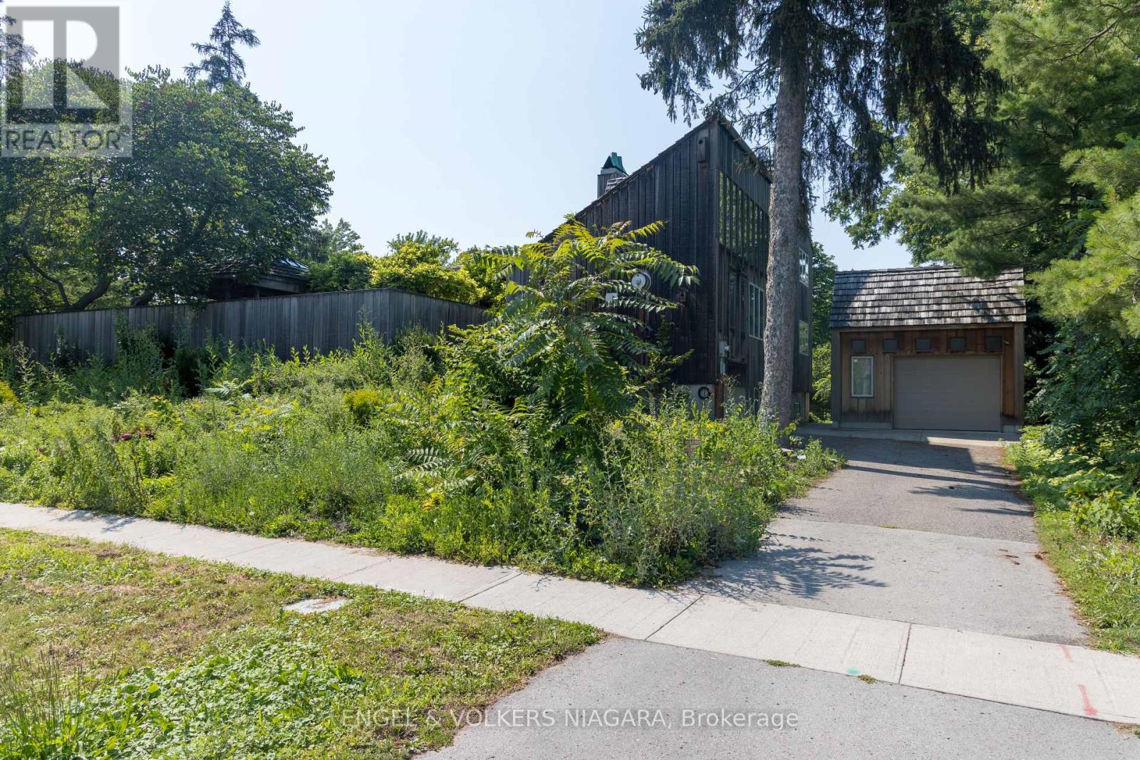 89 Byron Street, Niagara-On-The-Lake, Ontario  L0S 1J0 - Photo 29 - X12425920