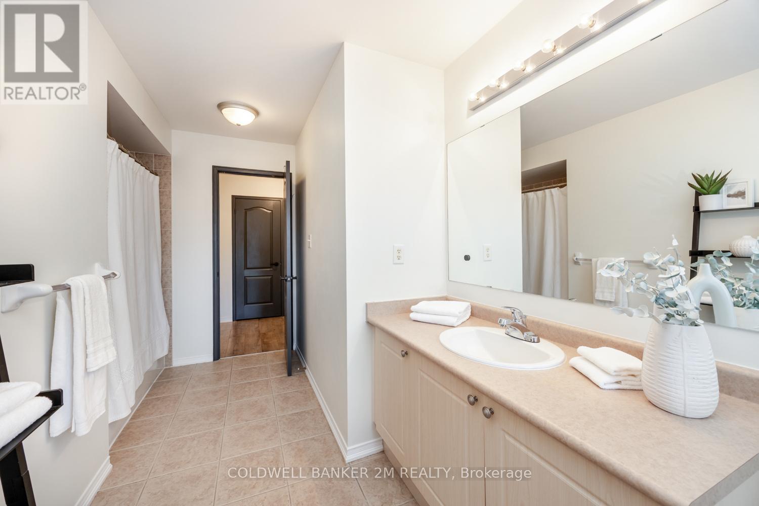 2 Woodbine Place, Oshawa, Ontario  L1L 1C5 - Photo 32 - E12425884
