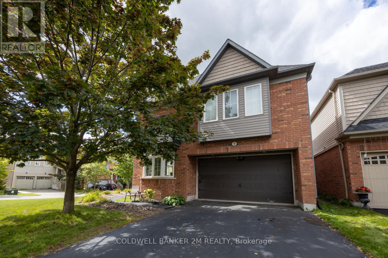 2 Woodbine Place, Oshawa, Ontario  L1L 1C5 - Photo 4 - E12425884