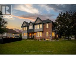 2 Woodbine Place, Oshawa (Windfields), Ca