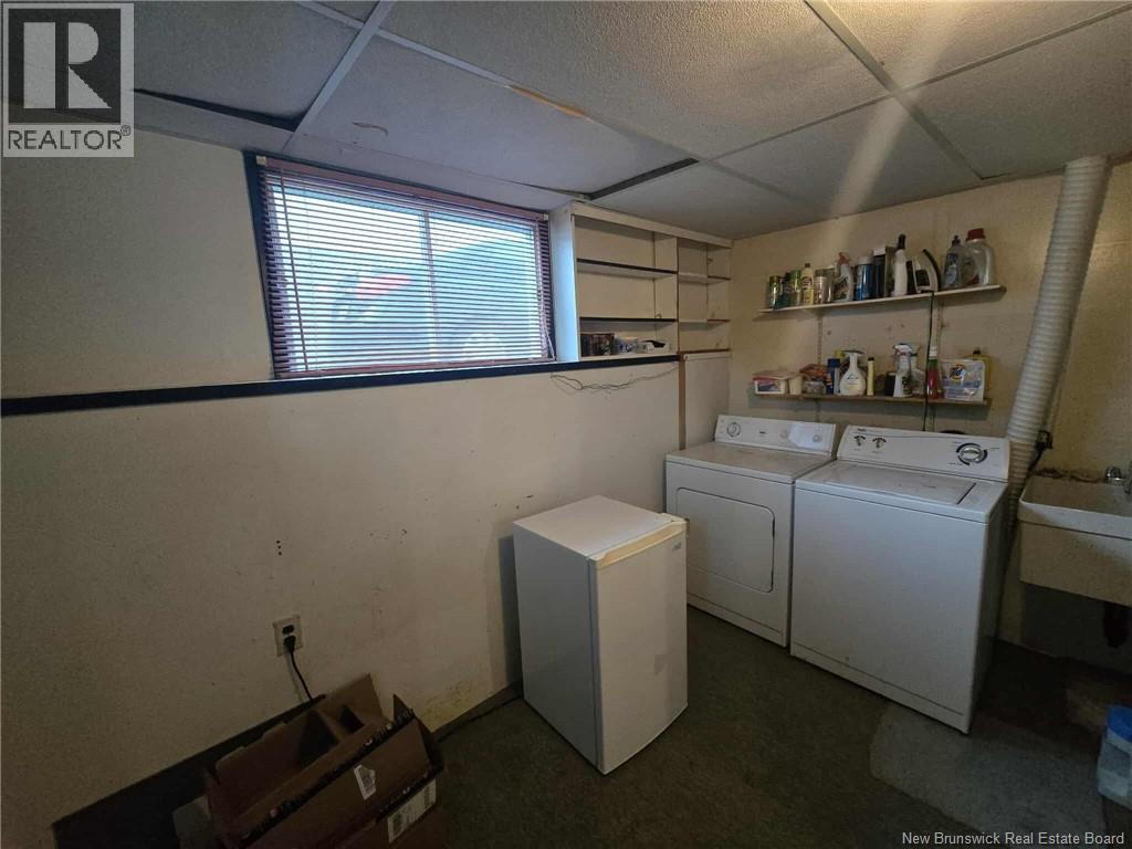 1205 Centennial Street, Bathurst, New Brunswick  E2A 4A9 - Photo 31 - NB127356