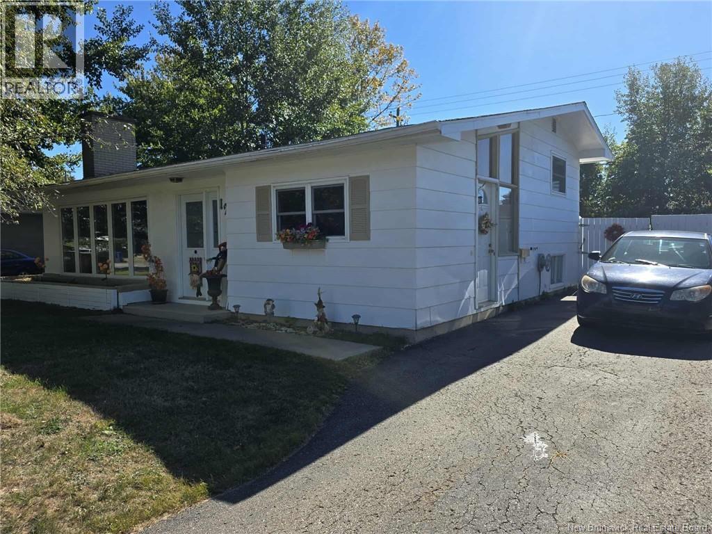 1205 Centennial Street, Bathurst, New Brunswick  E2A 4A9 - Photo 4 - NB127356