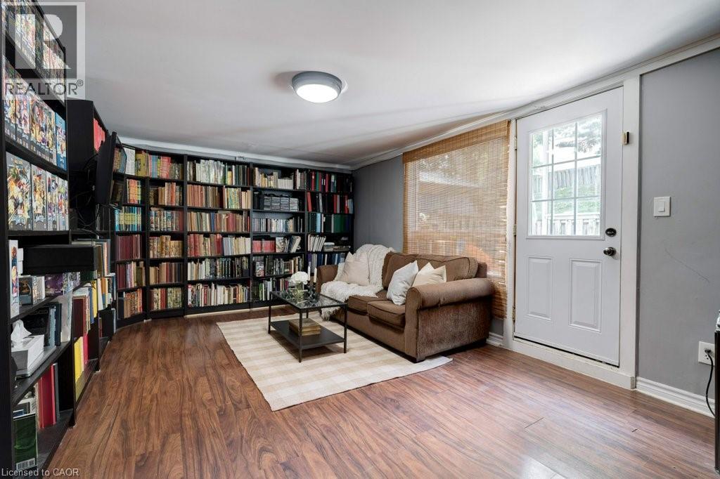 4 Trudy Court, Hamilton, Ontario  L9H 5P7 - Photo 7 - 40772422