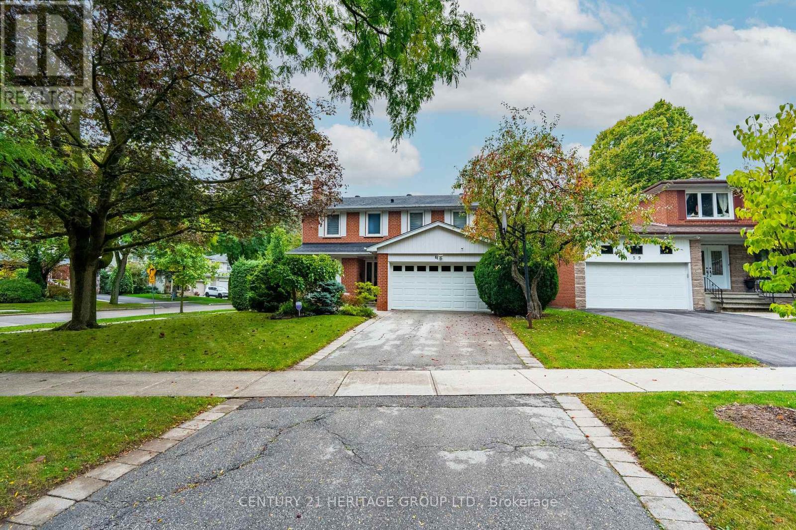 61 Foursome Crescent, Toronto, Ontario  M2P 1W4 - Photo 2 - C12425629
