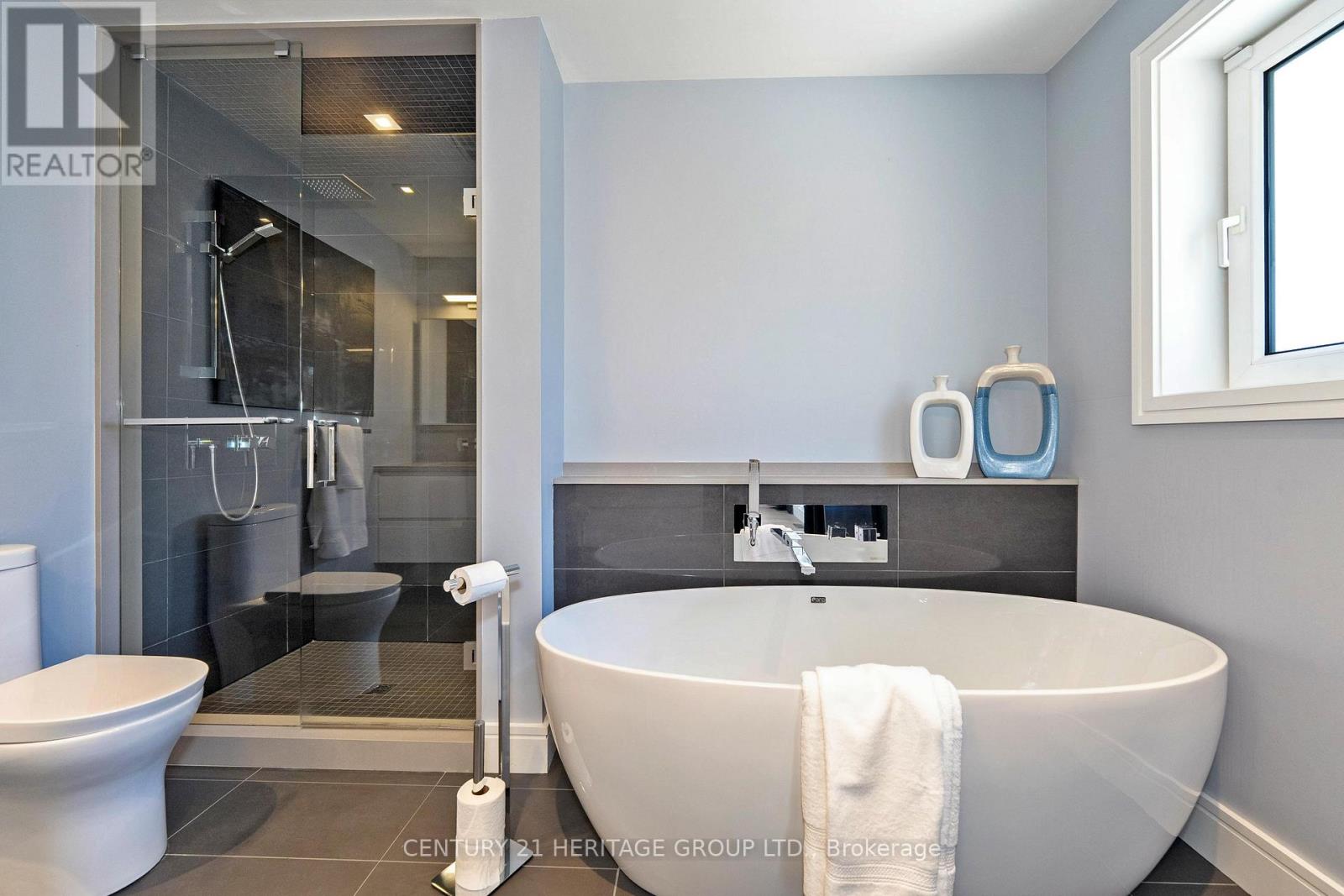 61 Foursome Crescent, Toronto, Ontario  M2P 1W4 - Photo 34 - C12425629