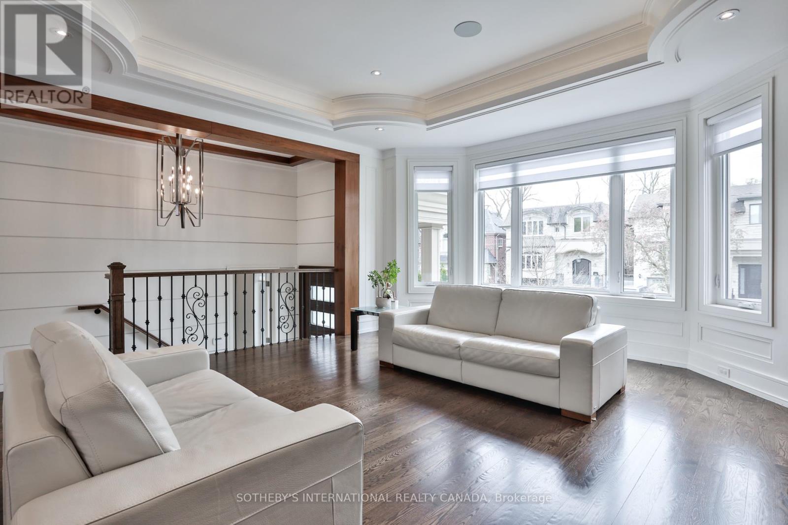 128 Park Home Avenue, Toronto, Ontario  M2N 1W8 - Photo 11 - C12425739