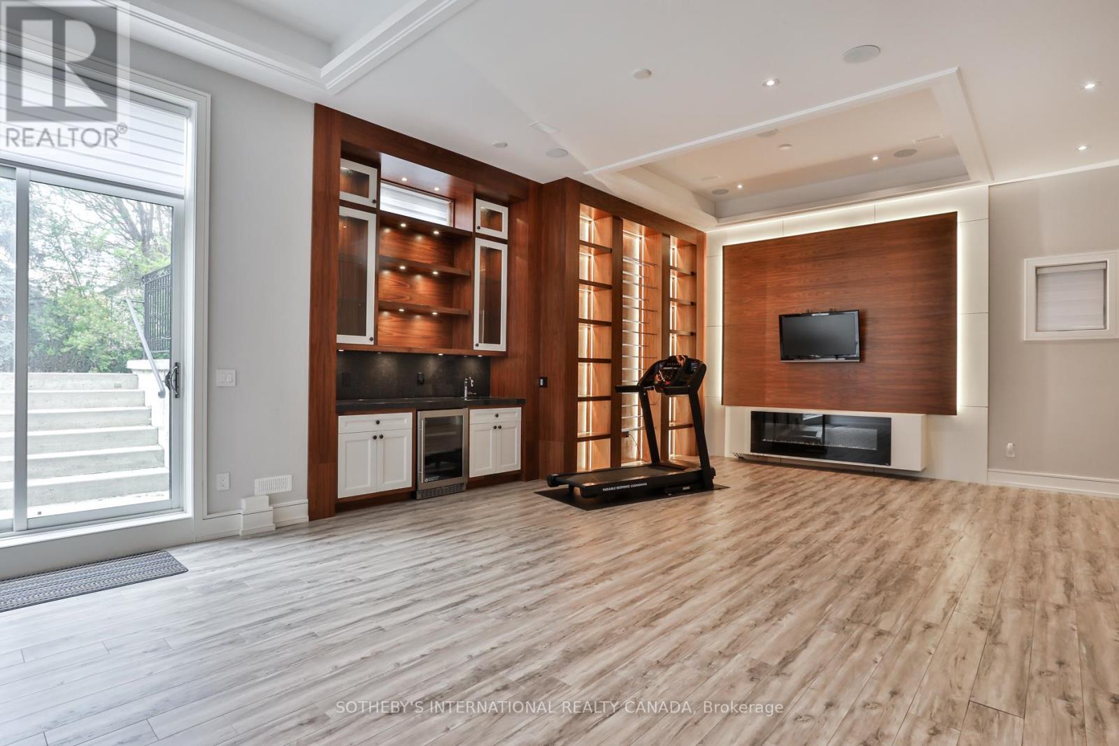 128 Park Home Avenue, Toronto, Ontario  M2N 1W8 - Photo 39 - C12425739