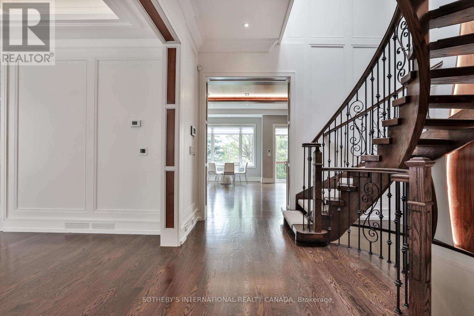 128 Park Home Avenue, Toronto, Ontario  M2N 1W8 - Photo 6 - C12425739