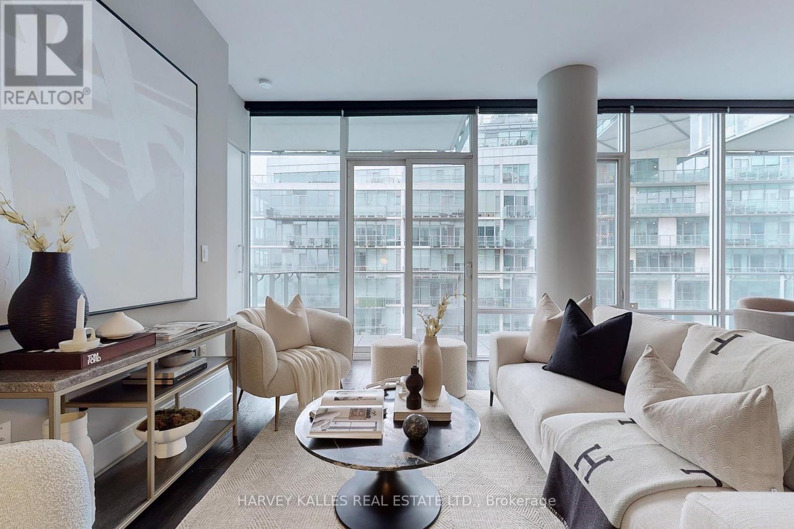 813 - 29 Queens Quay E, Toronto, Ontario  M5E 0A4 - Photo 10 - C12425747