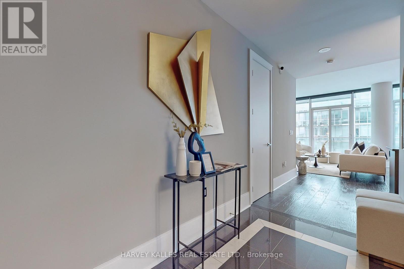 813 - 29 Queens Quay E, Toronto, Ontario  M5E 0A4 - Photo 35 - C12425747