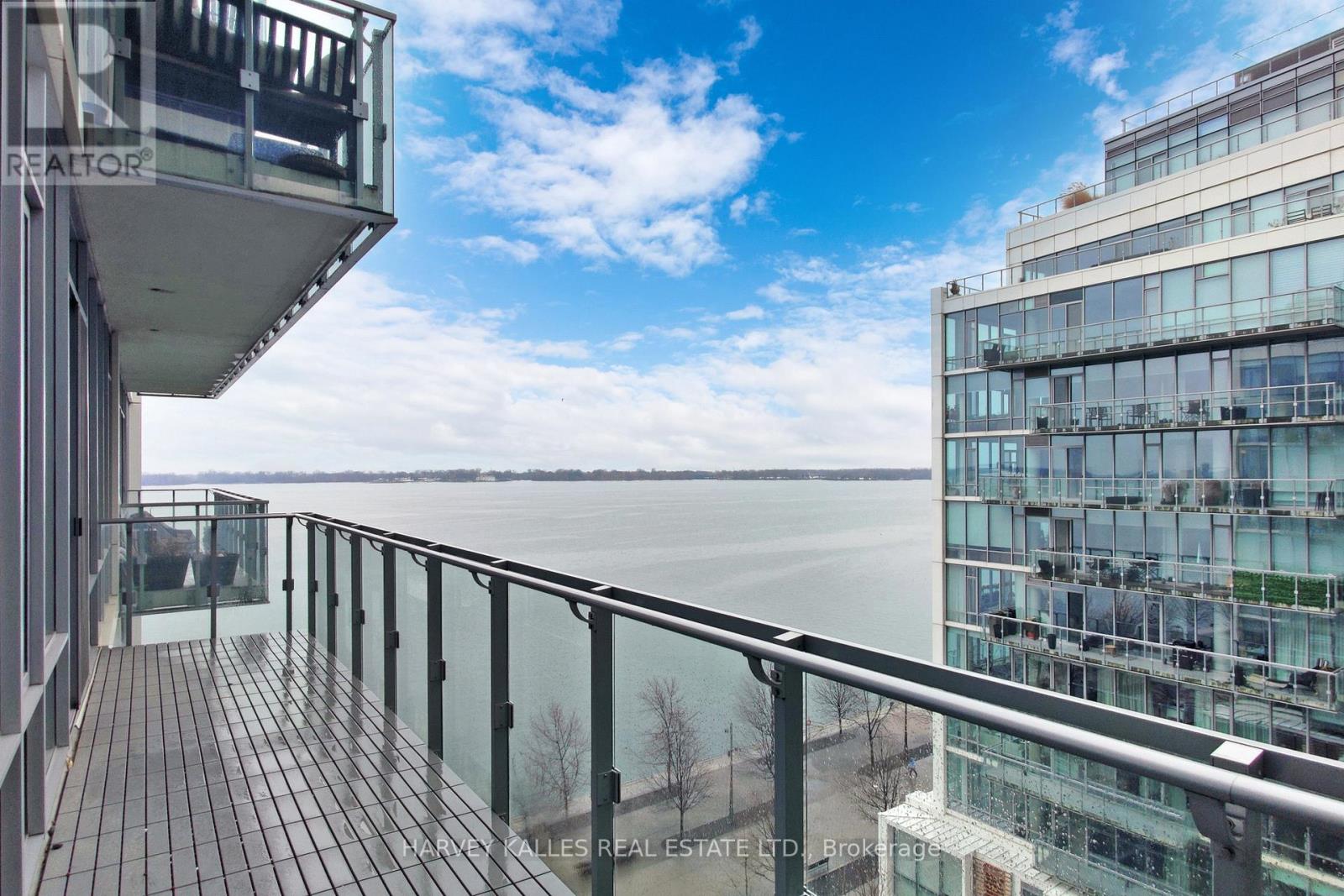 813 - 29 Queens Quay E, Toronto, Ontario  M5E 0A4 - Photo 38 - C12425747