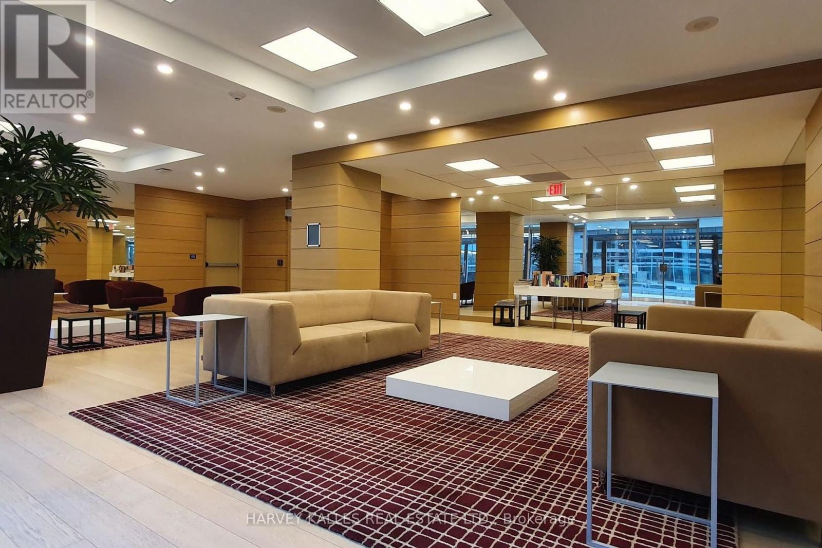 813 - 29 Queens Quay E, Toronto, Ontario  M5E 0A4 - Photo 44 - C12425747