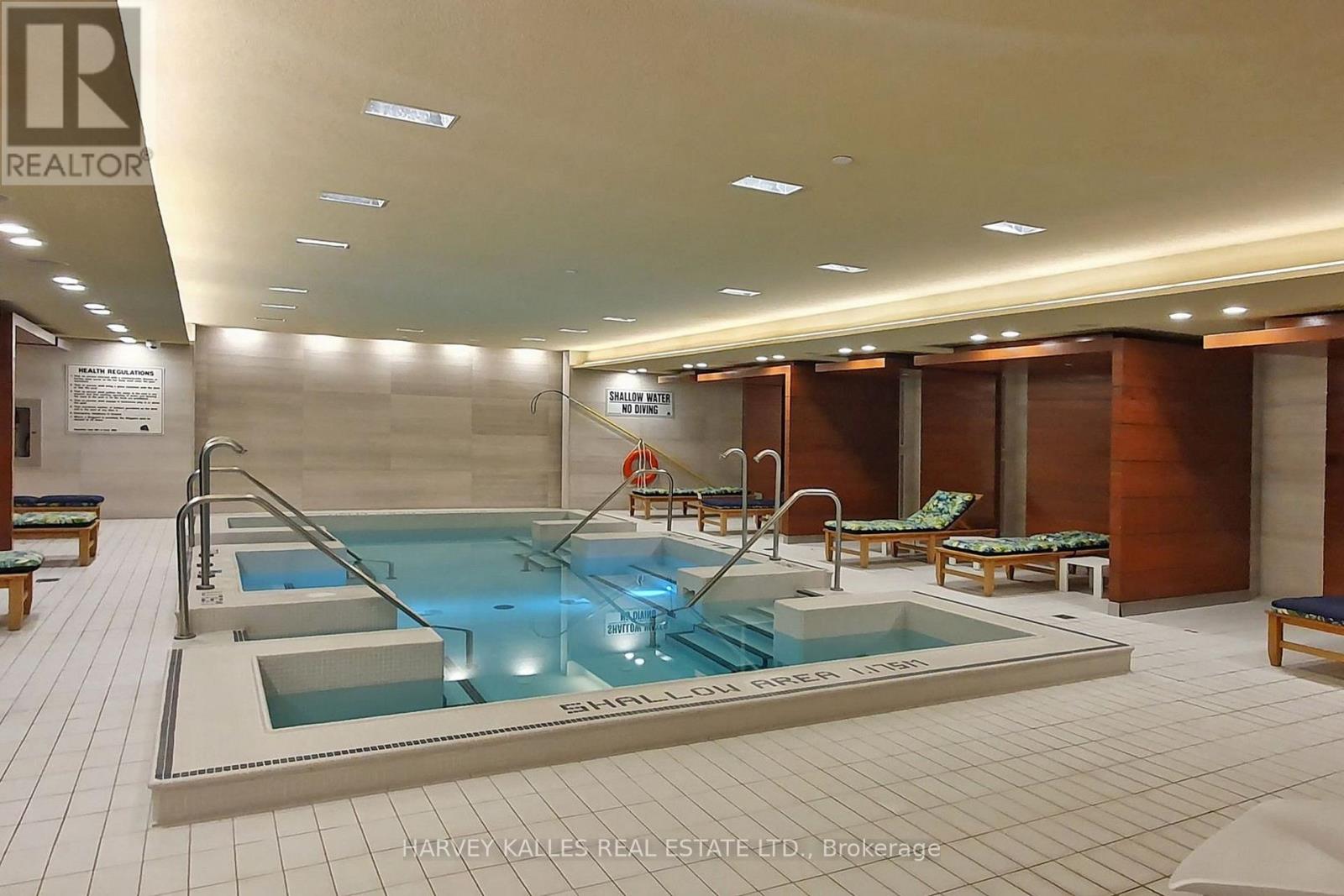 813 - 29 Queens Quay E, Toronto, Ontario  M5E 0A4 - Photo 47 - C12425747