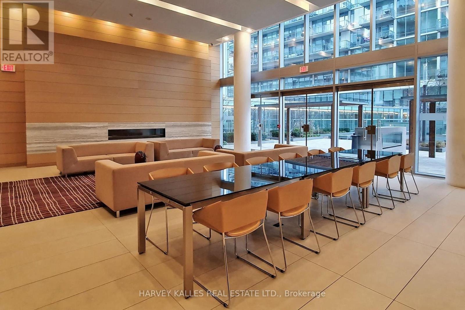 813 - 29 Queens Quay E, Toronto, Ontario  M5E 0A4 - Photo 8 - C12425747