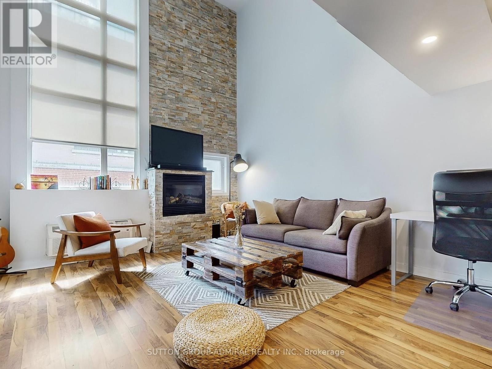 314 - 21 EARL STREET, Toronto, Ontario
