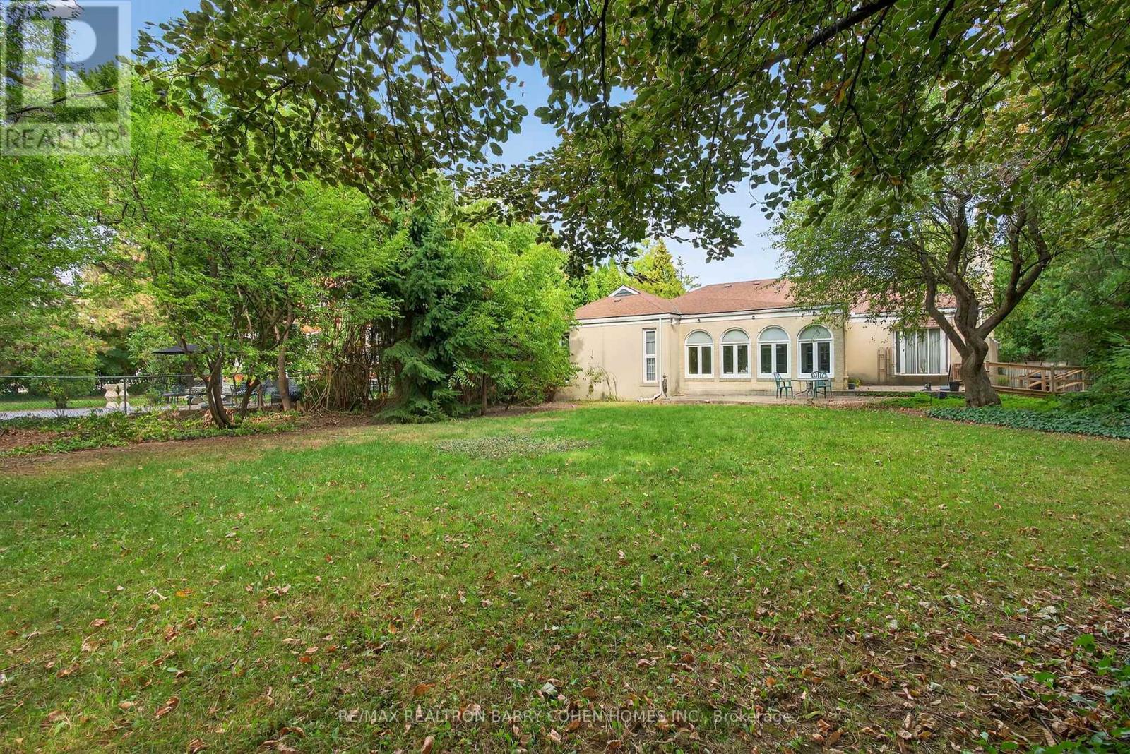 6 Gerald Street, Toronto, Ontario  M2L 2M5 - Photo 31 - C12425789