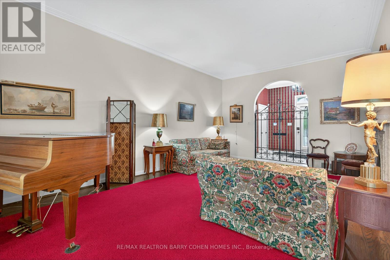 6 Gerald Street, Toronto, Ontario  M2L 2M5 - Photo 8 - C12425789