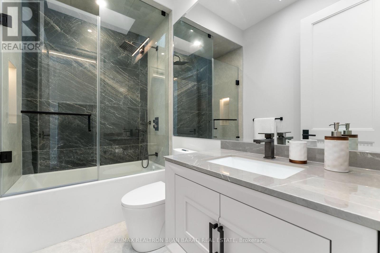 20 Tobruk Crescent, Toronto, Ontario  M2M 3B4 - Photo 31 - C12425794