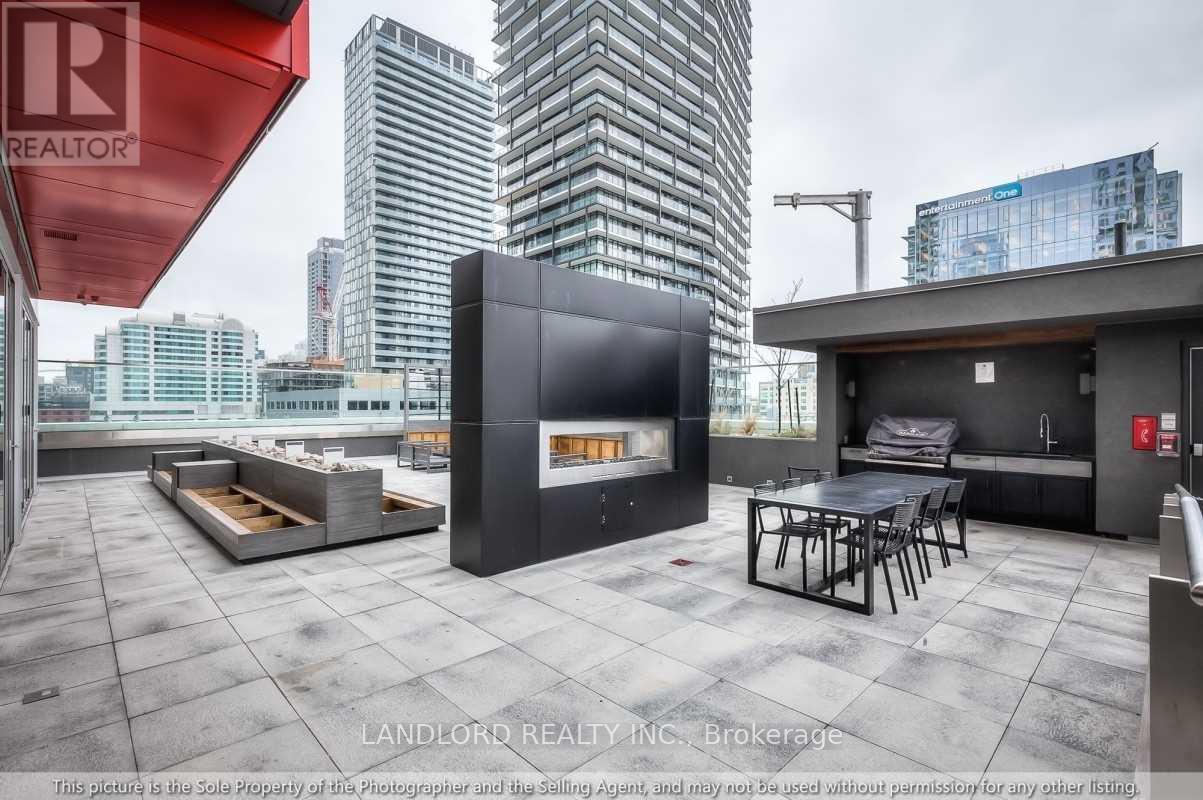 1005 - 318 Richmond Street W, Toronto, Ontario  M5V 0B4 - Photo 18 - C12425814