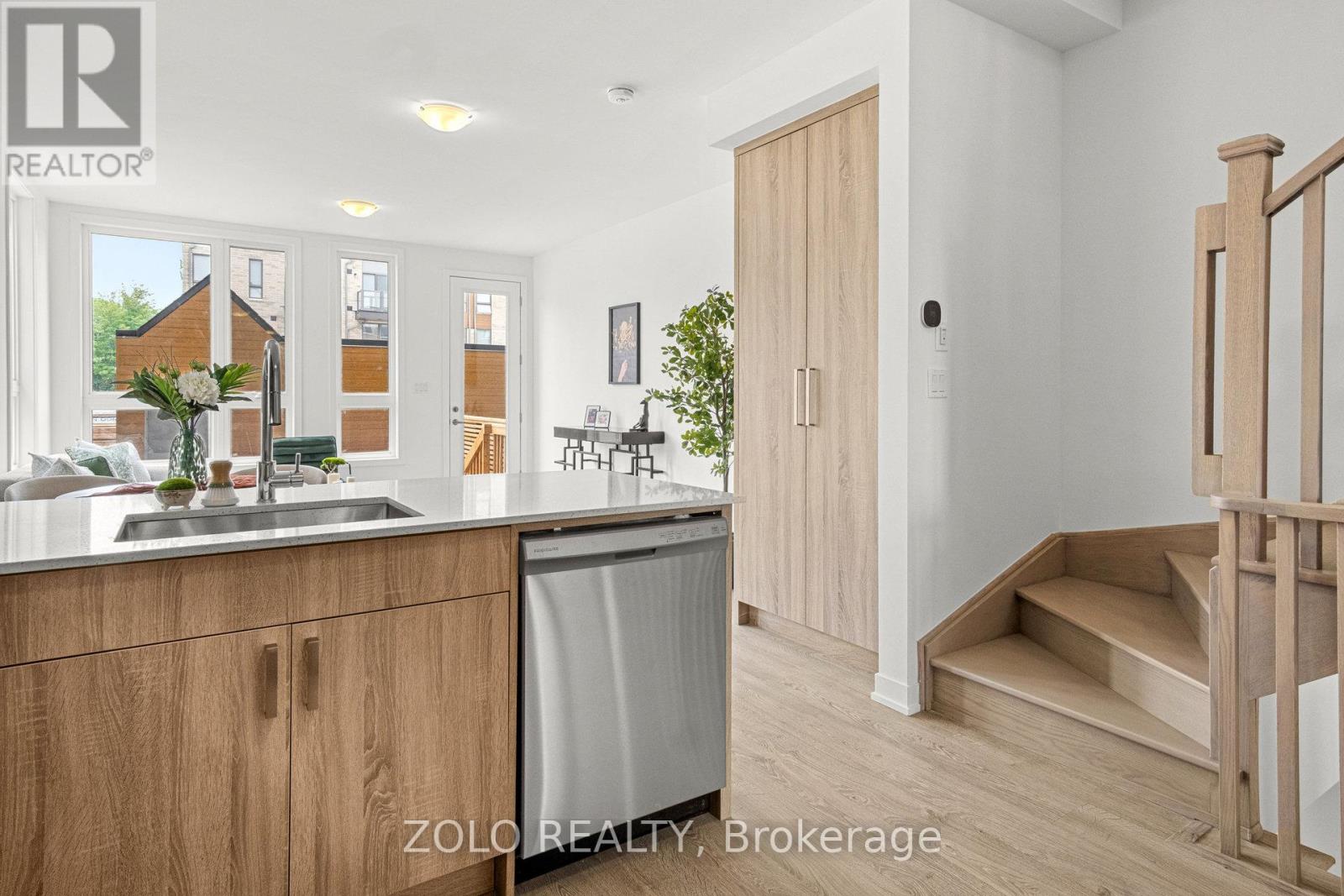 30 Deep Roots Terrace, Toronto, Ontario  M6A 2L8 - Photo 17 - C12425830