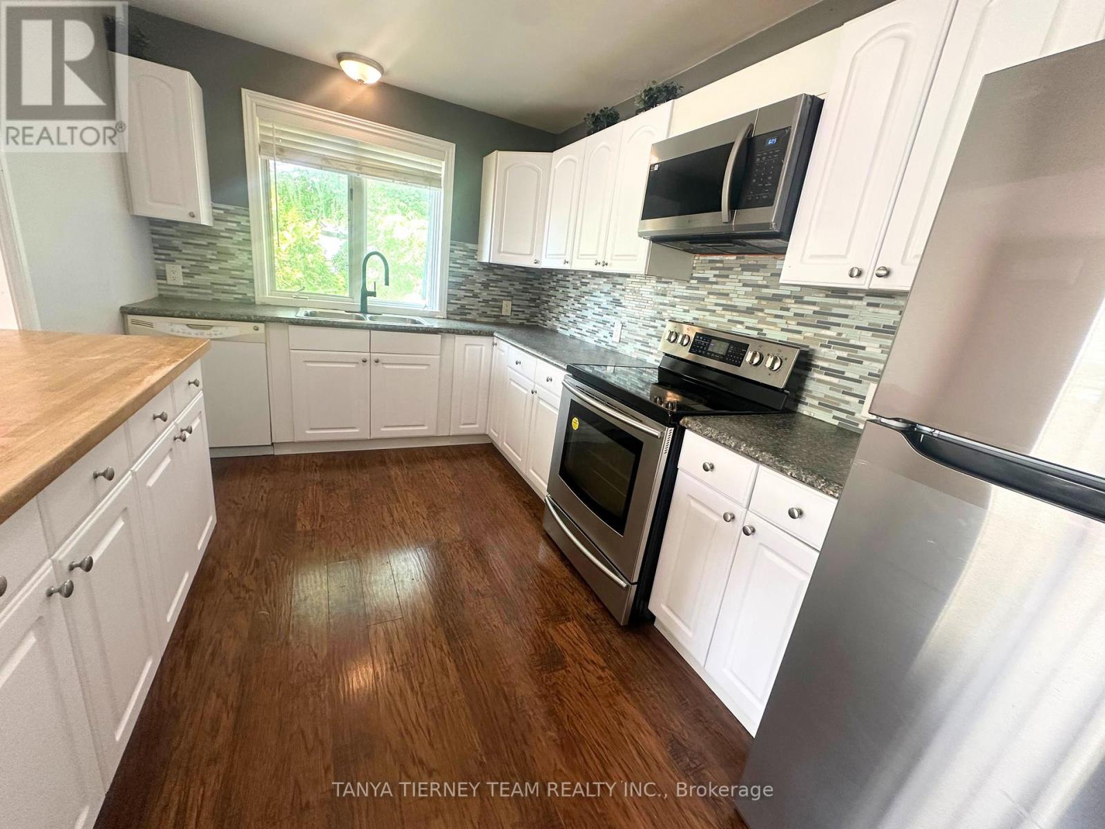 206b Palace Street, Whitby, Ontario  L1N 5G2 - Photo 9 - E12425631