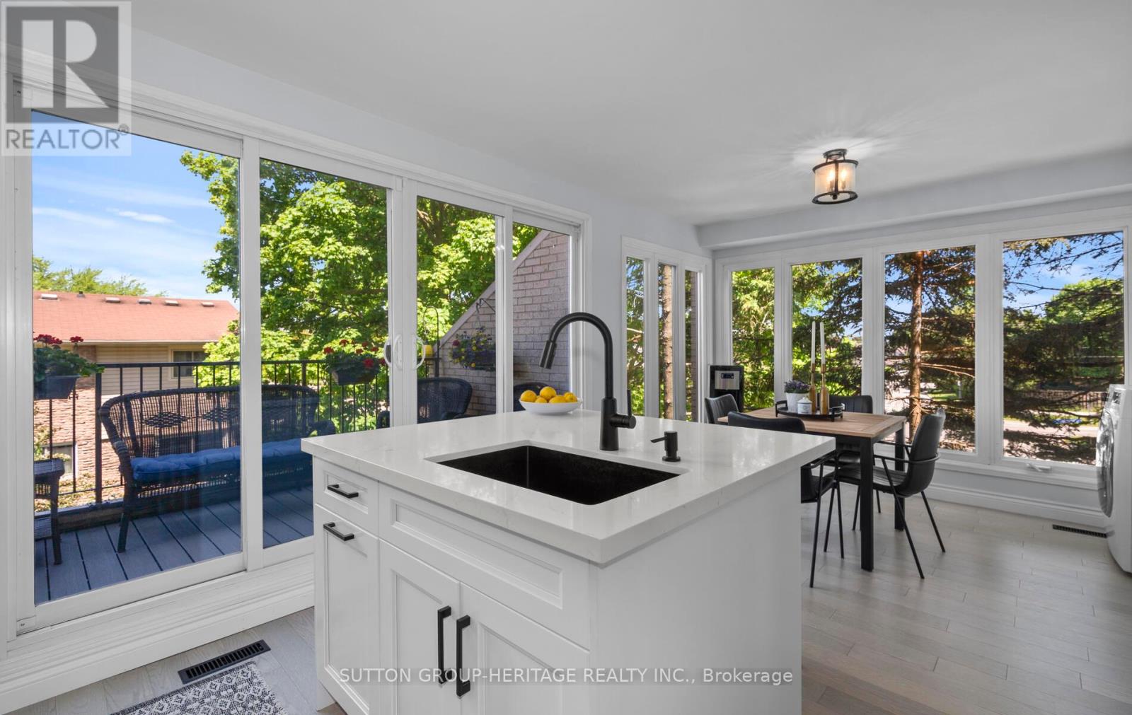 2 Cumberland Lane, Ajax, Ontario  L1S 7K4 - Photo 2 - E12425682