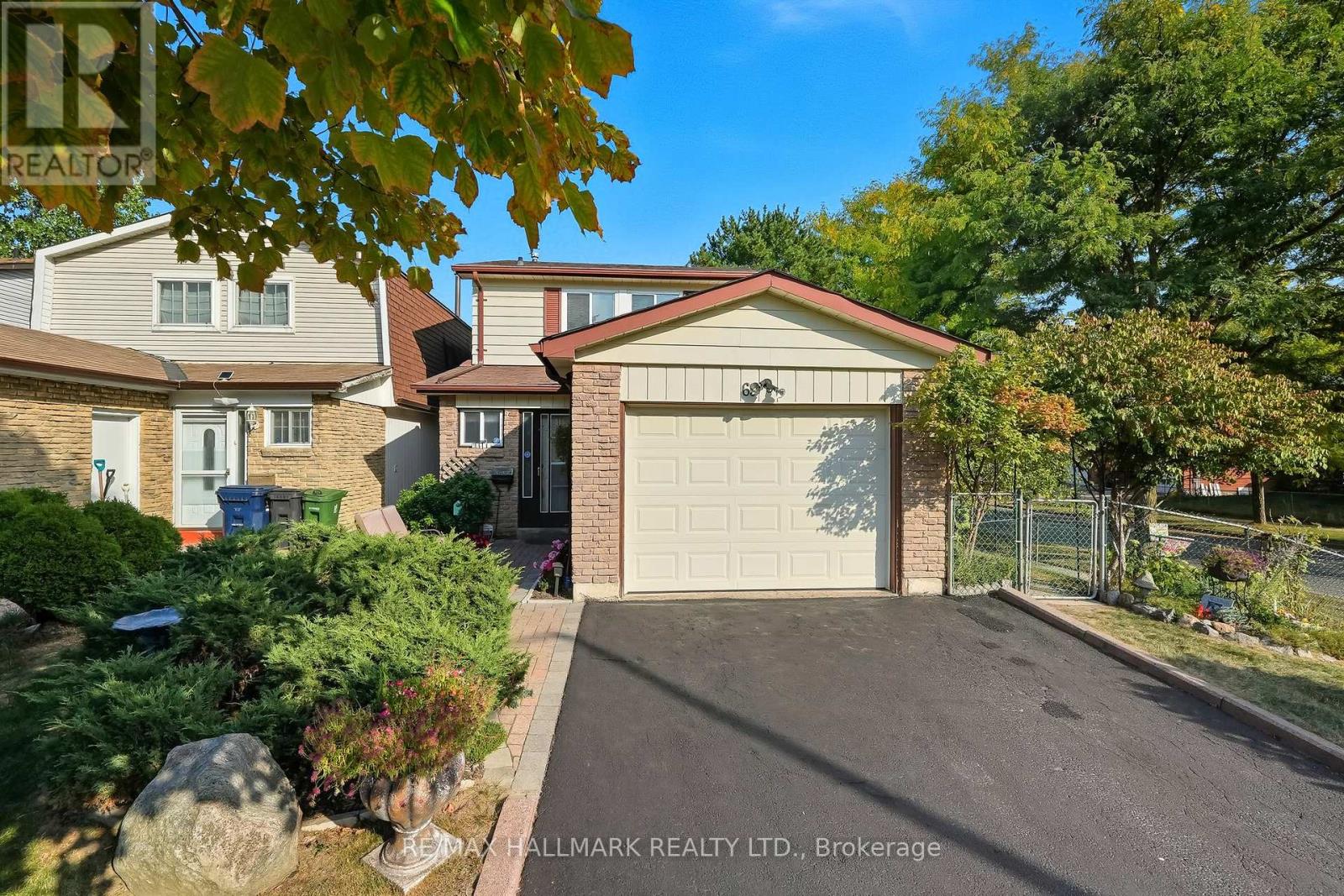 69 White Heather Boulevard, Toronto, Ontario  M1V 1P7 - Photo 3 - E12425722