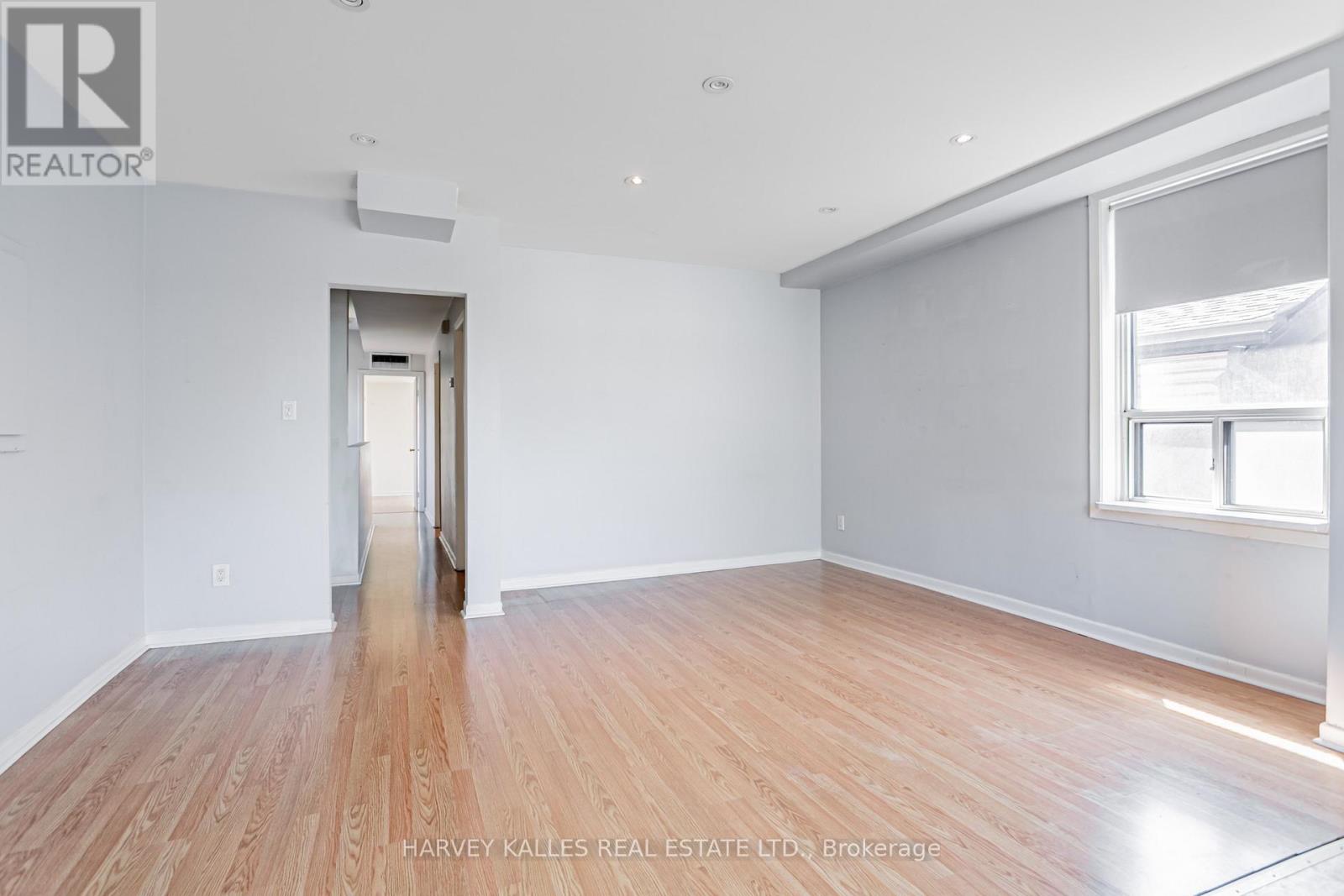 343 Greenwood Avenue, Toronto, Ontario  M4L 2R6 - Photo 13 - E12425761