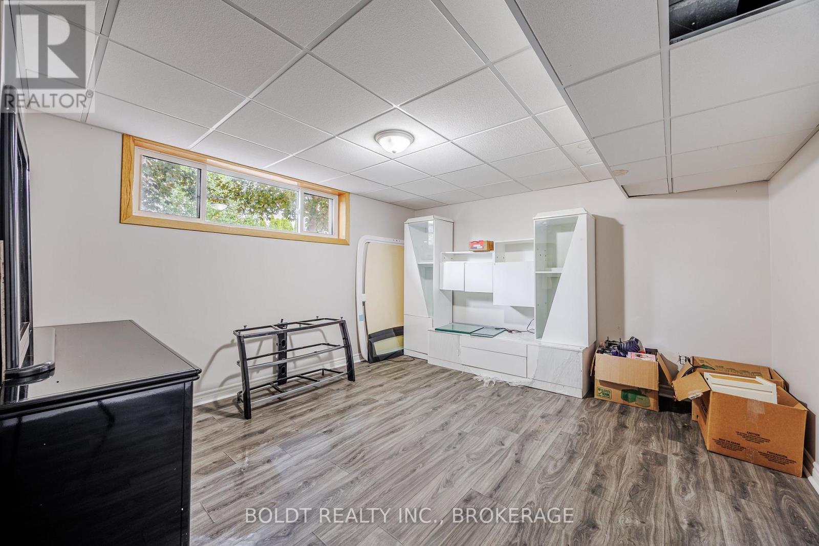 1591 Concession 4 Road, Niagara-On-The-Lake, Ontario  L0S 1J0 - Photo 22 - X12424378
