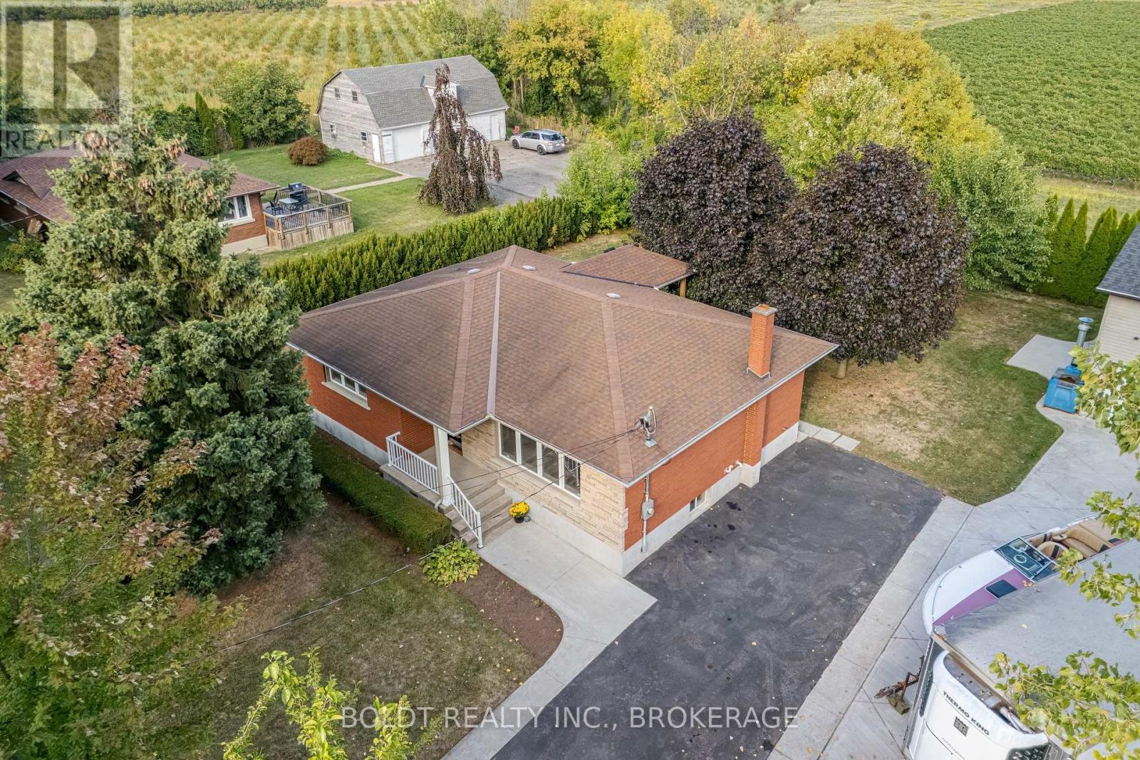 1591 Concession 4 Road, Niagara-On-The-Lake, Ontario  L0S 1J0 - Photo 6 - X12424378