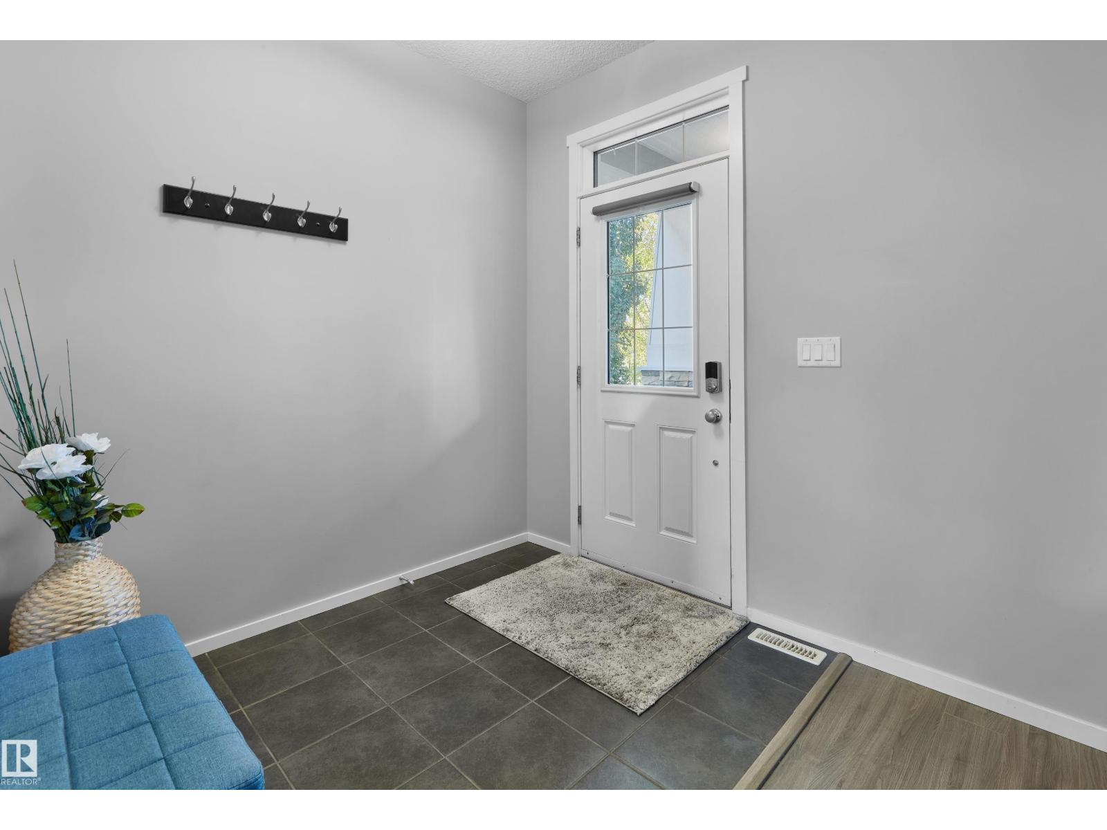 4223 Allan Li Sw, Edmonton, Alberta  T6W 2K1 - Photo 3 - E4459386