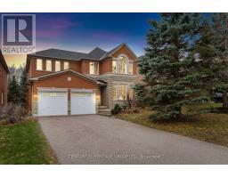 229 WILLIS DRIVE, Aurora, Ontario