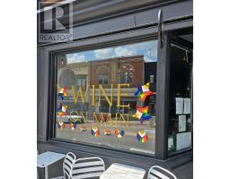 186 Main Street S, Newmarket (Central Newmarket), Ca