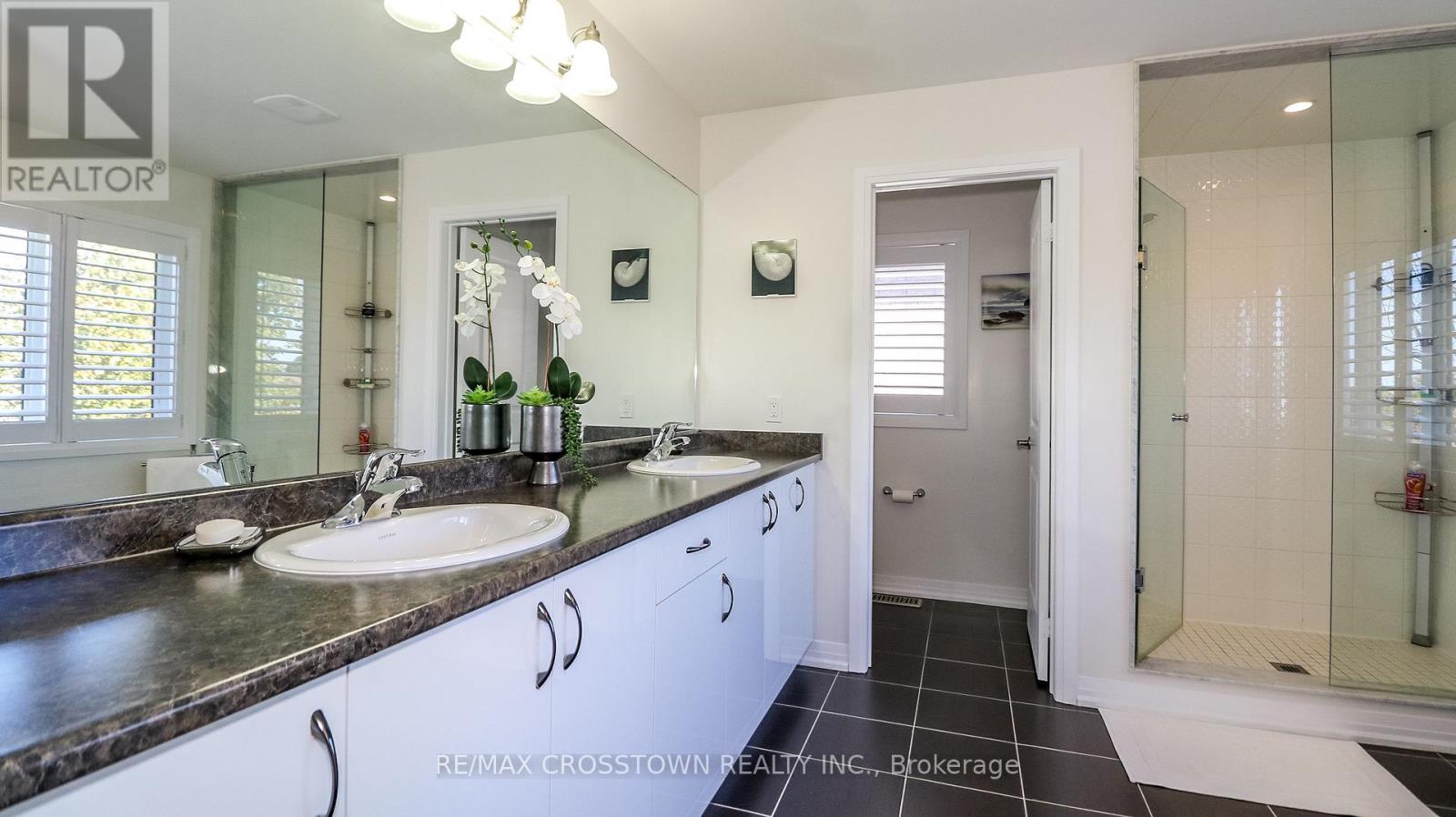 1709 Emberton Way, Innisfil, Ontario  L9S 0N4 - Photo 18 - N12425808